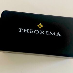 LADY BUTTERFLY
THEOREMA | GM-120-5A | GOLD